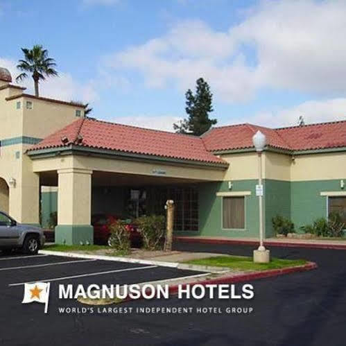 Vacation Inn Феникс Экстерьер фото